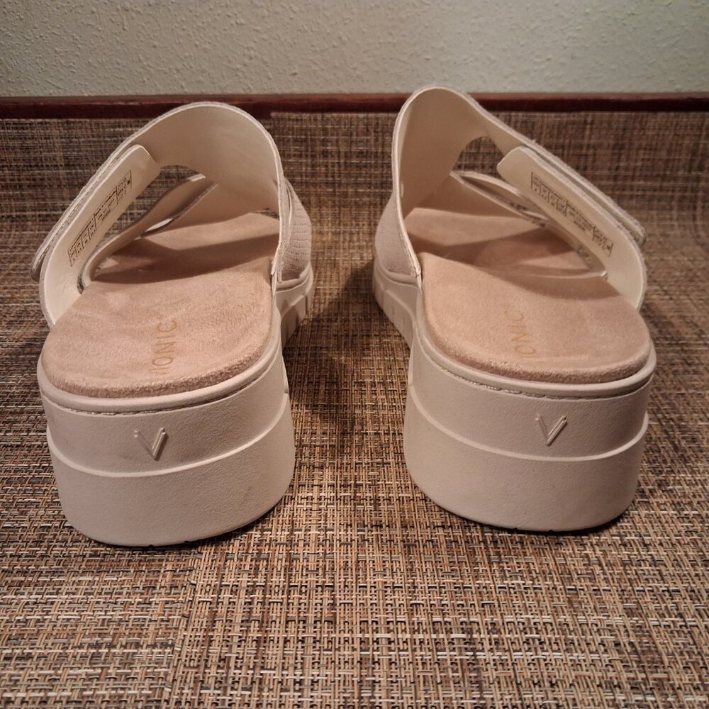 New without tags - Vionic Uptown Sunset Womens Sandals Ivory Nubuck sz 9 Wide - Picture 2 of 11
